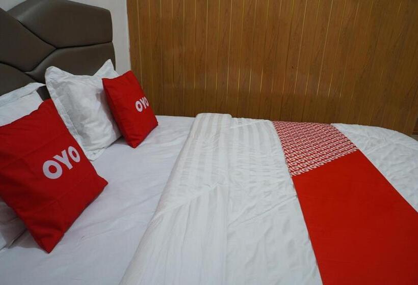 디럭스 룸, Oyo 93205 Kusuma Hotel And Convention Hall