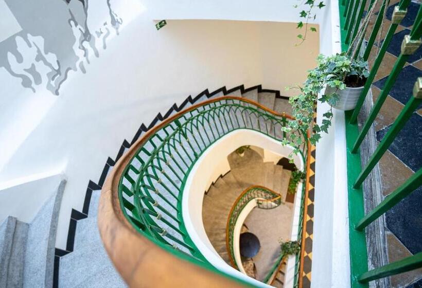 اتاق استاندارد, White Wolf House Hostel & Apartments