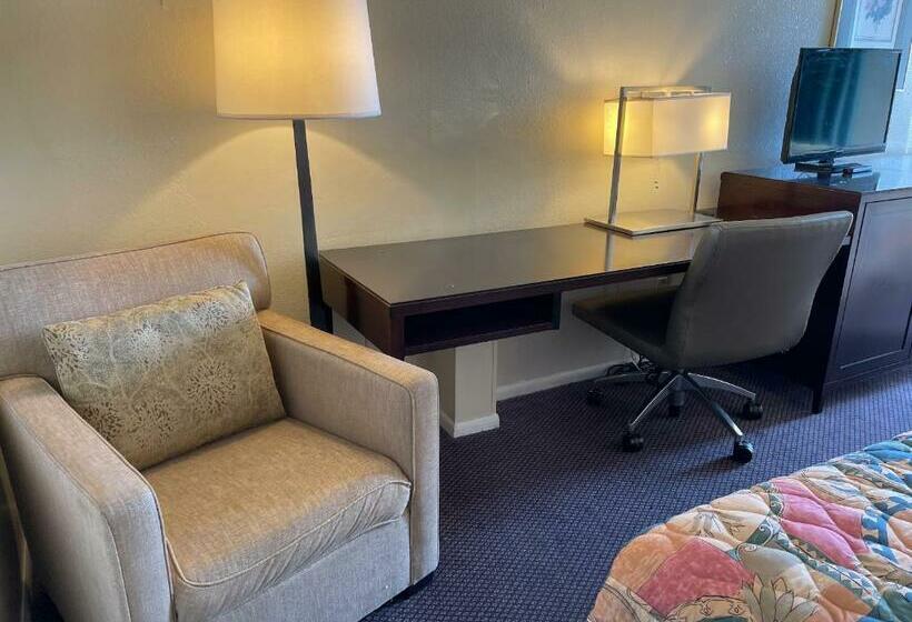 Номер Стандарт, Columbus Motor Inn