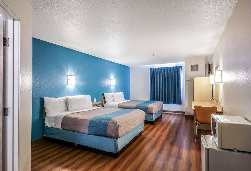 Номер Deluxe, Motel 6 New Braunfels