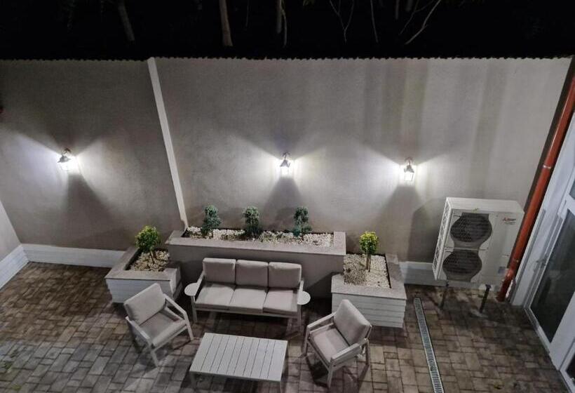 آپارتمان لوکس 1 خوابه, Bizi House Accommodation