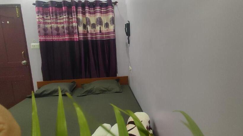 Номер Deluxe, Adh Amilia Residency