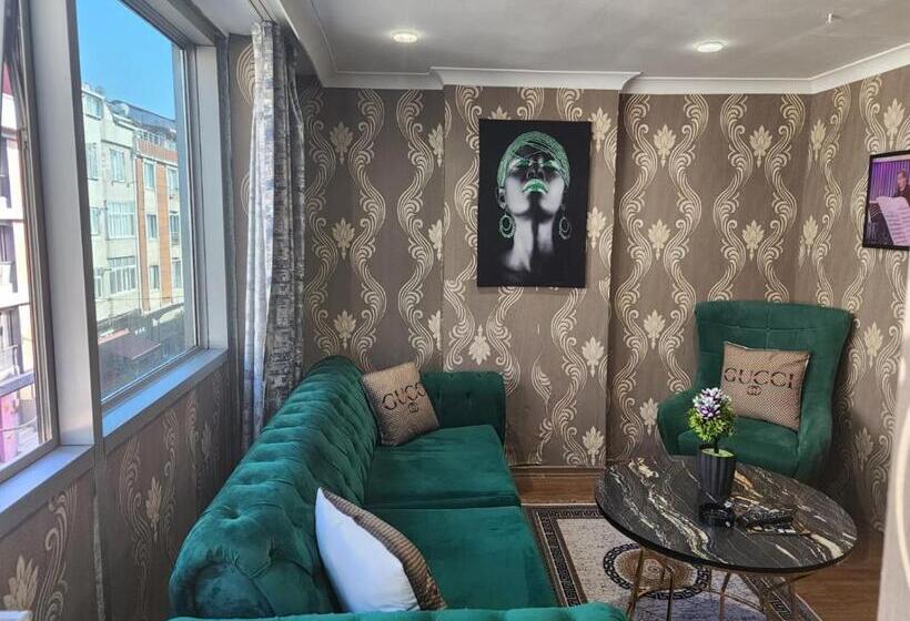Quarto Familiar, Ottoman Suit Apartment &