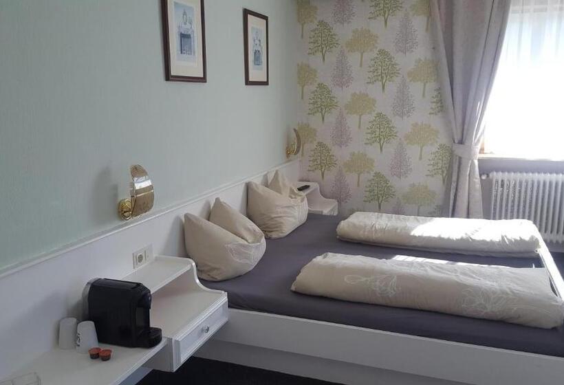 Номер Стандарт с Балконом, Mountain Motel