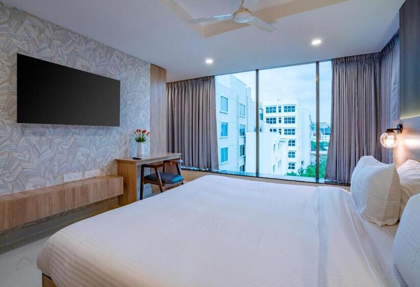 豪华房间, Harvey S Hotels