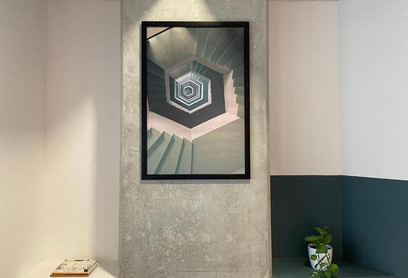 آپارتمان 2 خوابه, Horajasca By Wynwood House