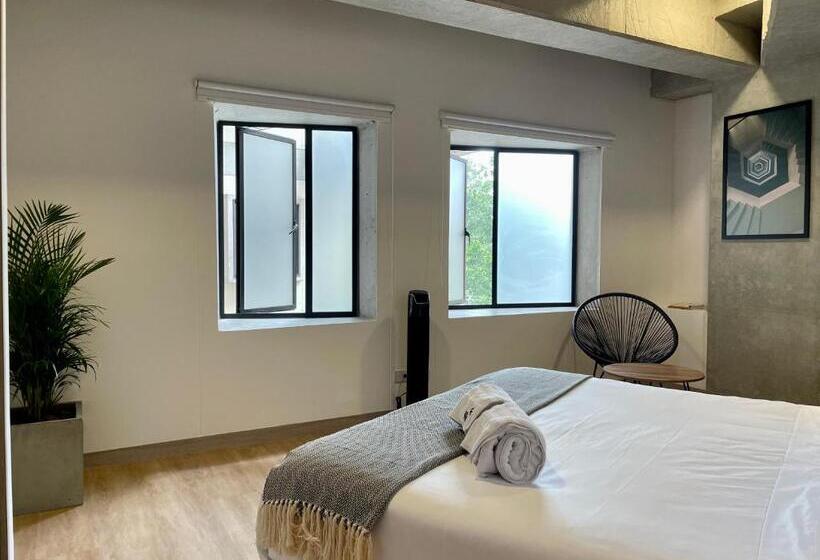 آپارتمان 2 خوابه, Horajasca By Wynwood House