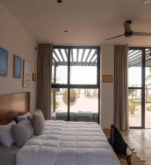 اتاق لوکس با چشم‌انداز دریا, Tótem Beach Club