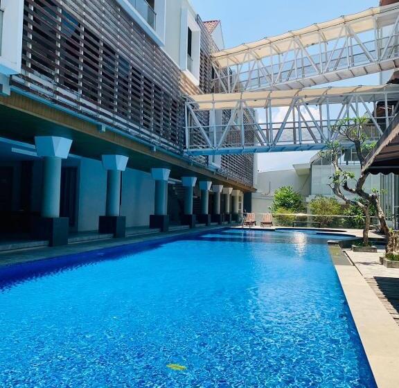 Номер Deluxe, Sinergi Hotel & Villa