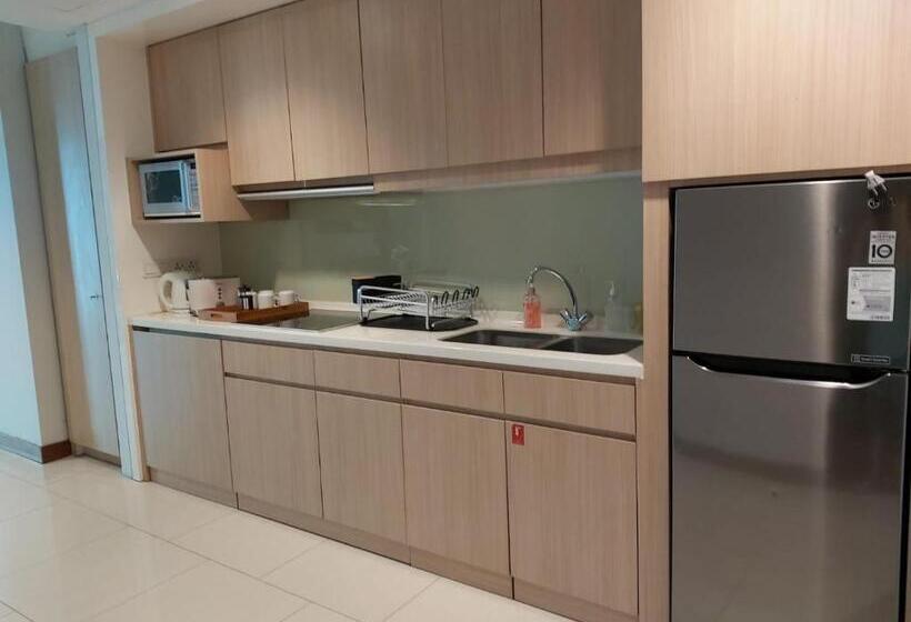 اتاق سوپریور با چشم‌انداز شهر, The H Tower Residence By Yls Stay