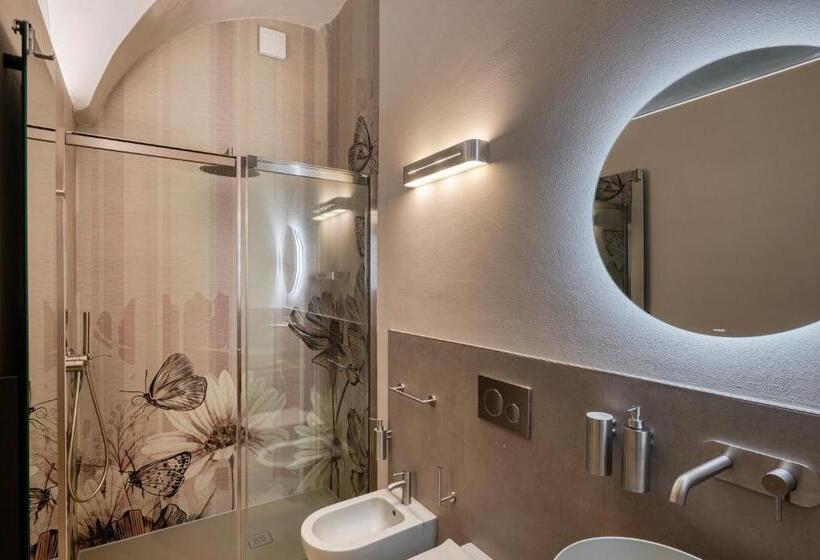 Quarto Estandar, Casa Calleri