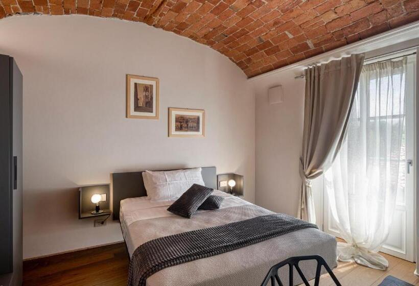 Quarto Basic, Casa Calleri