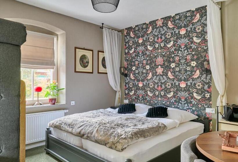 Четырехместный Номер Стандарт, Neidorf Inn
