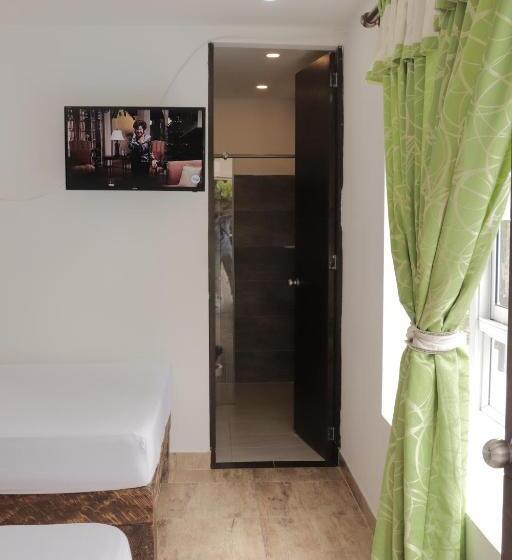 4인용 스탠다드 룸, Hosteria La Medusa