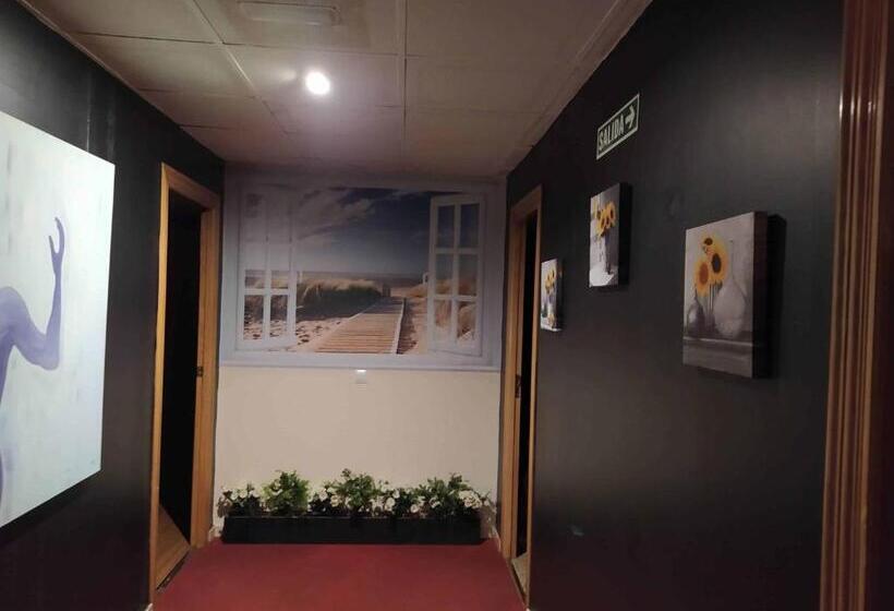 اتاق استاندارد, Hostal Happystay