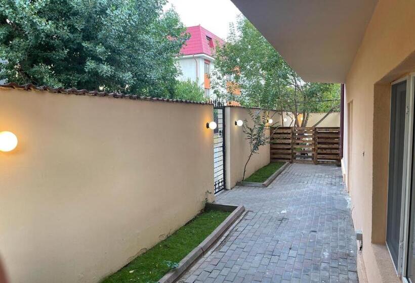 اتاق استاندارد, Premium Boutique Hostel