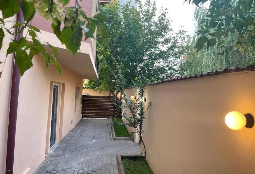 اتاق استاندارد, Premium Boutique Hostel