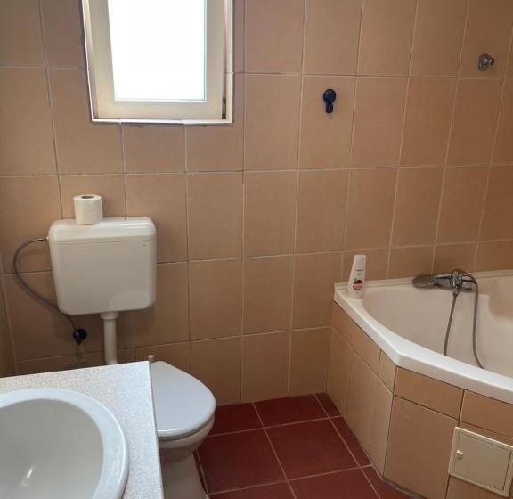 اتاق استاندارد, Premium Boutique Hostel