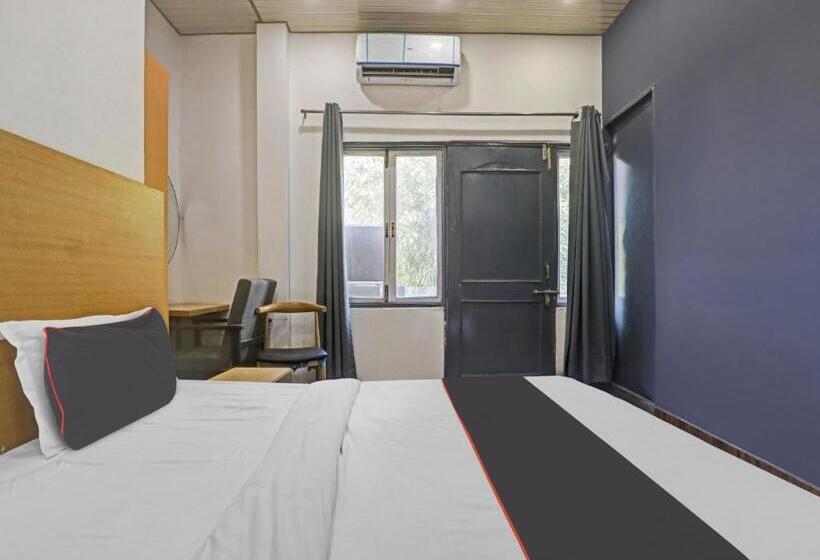 اتاق کلاسیک سه تخته, Collection O Hotel Shubharambh