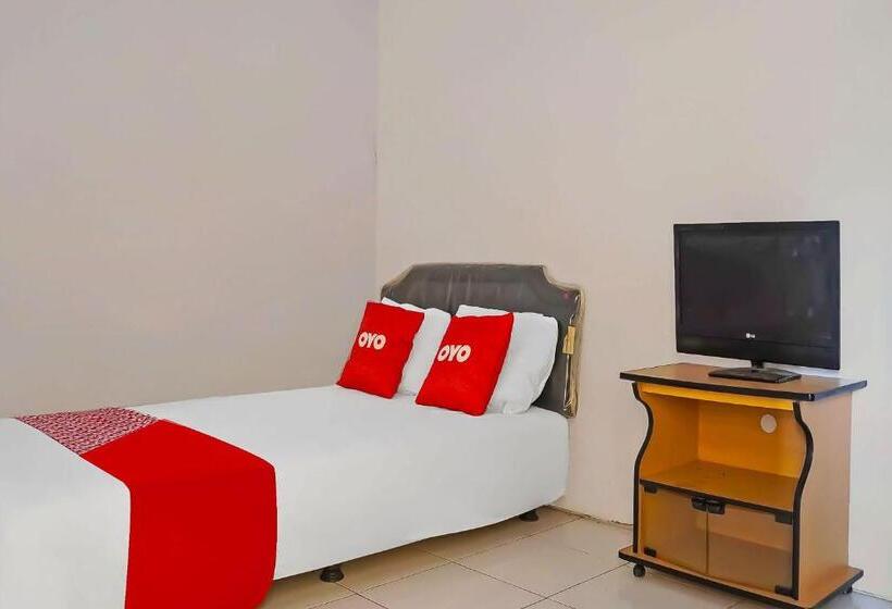 Номер Стандарт, Oyo 92704 Pondok Bunga Lily