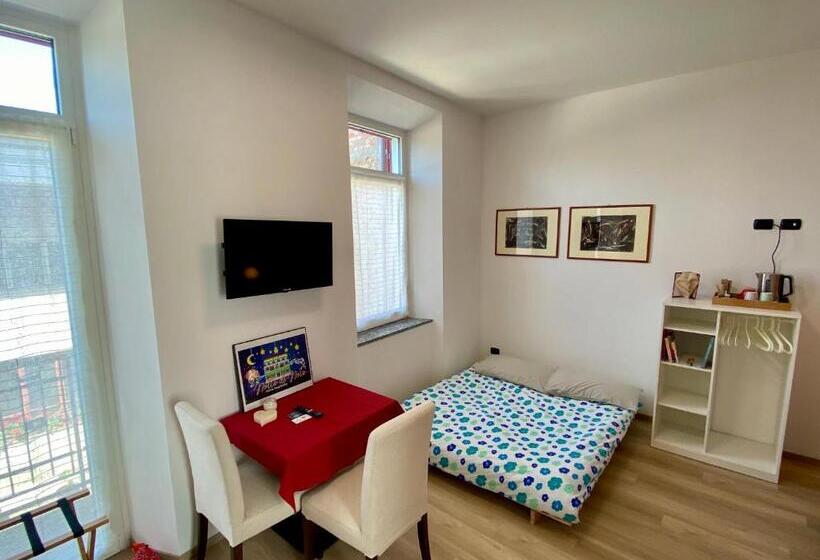 اتاق لوکس با بالکن, Notte Di Note   Home Hospitality