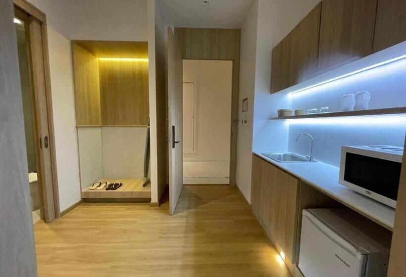 스탠다드 룸 킹사이즈 침대, Punn Hotel Korat