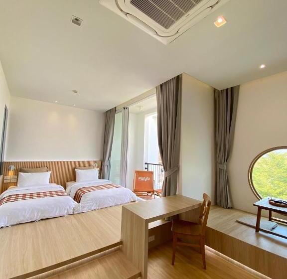 디럭스 룸, Punn Hotel Korat