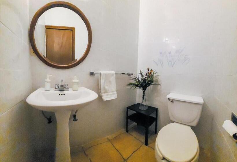 اتاق لوکس خانوادگی, Casa Nacapule En La Quinta