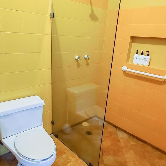 اتاق لوکس خانوادگی, Casa Nacapule En La Quinta