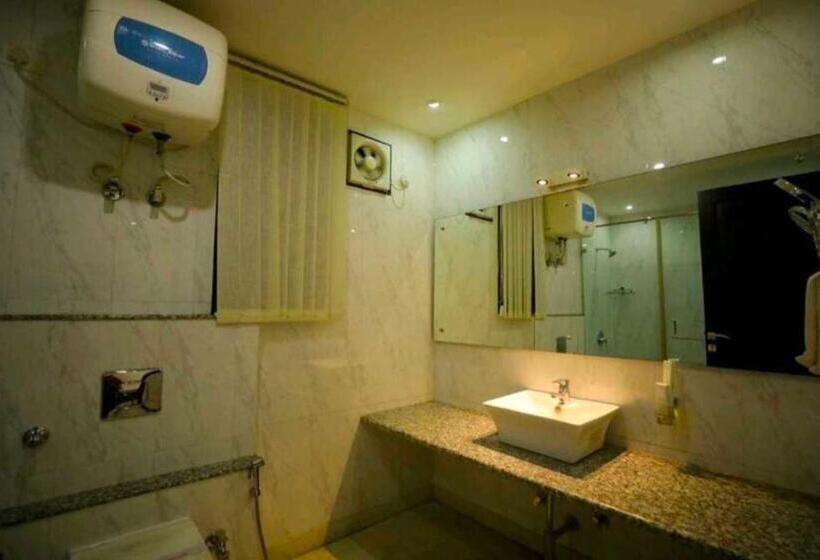 اتاق کلاسیک سه تخته, Oyo 81146 Welcome Agra