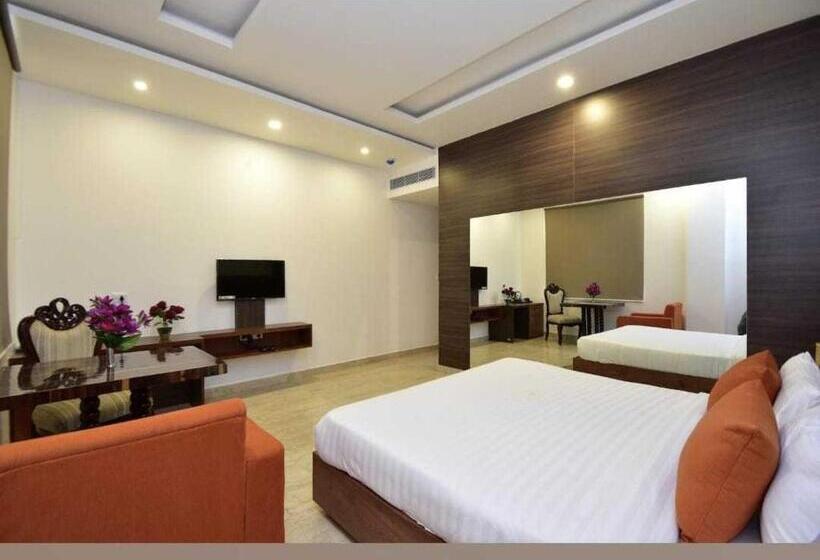 اتاق کلاسیک سه تخته, Oyo 81082 Hotel Sukoon