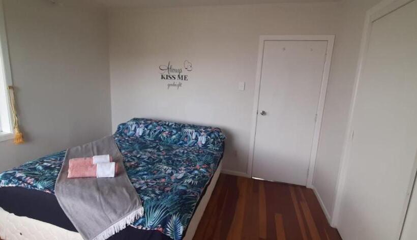 Номер Стандарт, Lioness Estate And B&b   Auckland