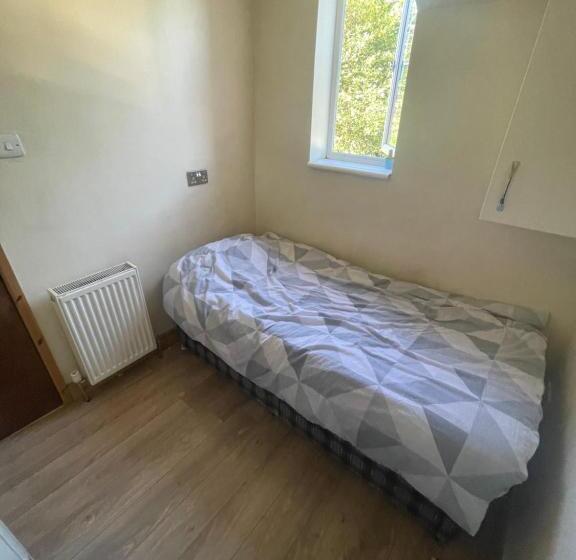 Quarto Economy Individual, Room Friends Hostel