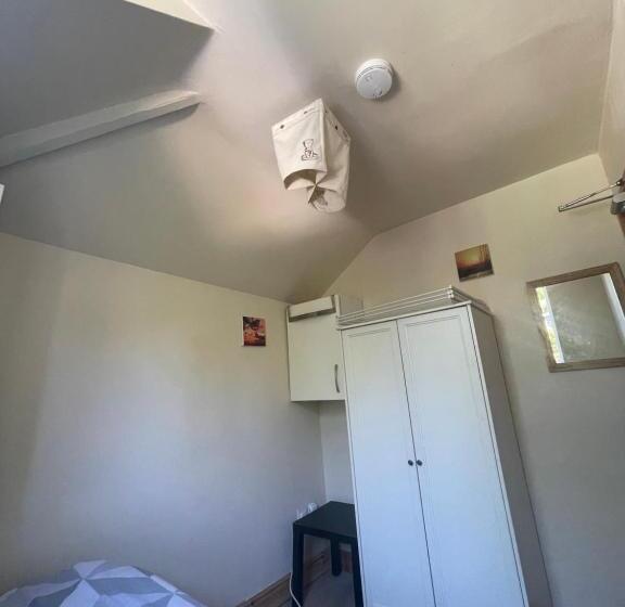 غرفة إقتصادية فردية, Room Friends Hostel