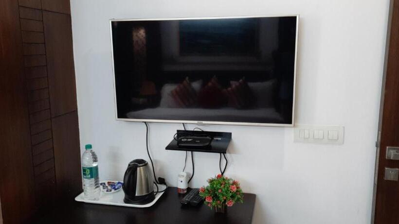 اتاق لوکس با بالکن, Sunrise B&b