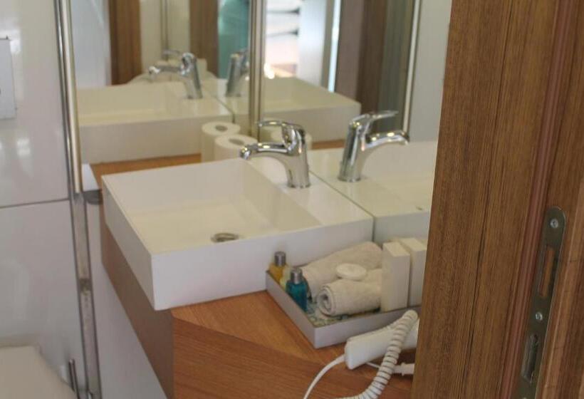 Номер Deluxe Вид на Море с Балконом, Lila Butik Hotel Dikili