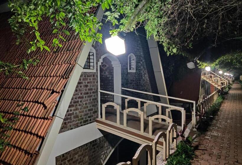 Номер Стандарт с Балконом, Valley View Grand Resort, Panhala   Premium Resort Hotel In Panhala