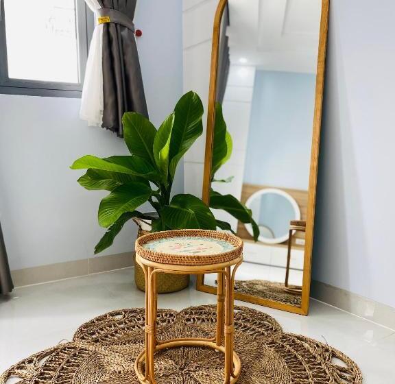 اتاق استاندارد با تخت بزرگ, Nắng Homestel Tây Ninh