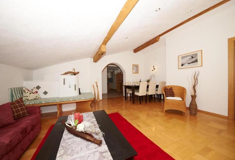 Апартаменты 2 Спальни, Garni Rauch