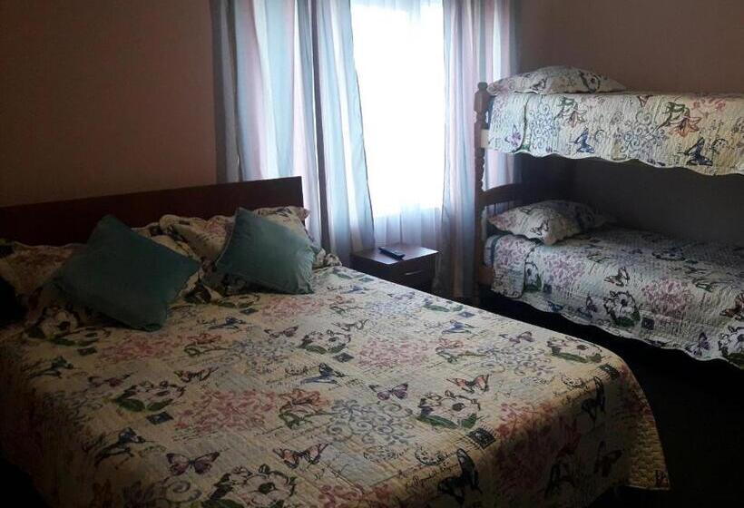 اتاق چهار تخته با دستشویی مشترک, Hostal Torres Del Paine 2