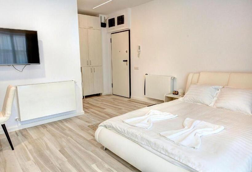 استودیوی استاندارد, Studio Bel Air Lotus