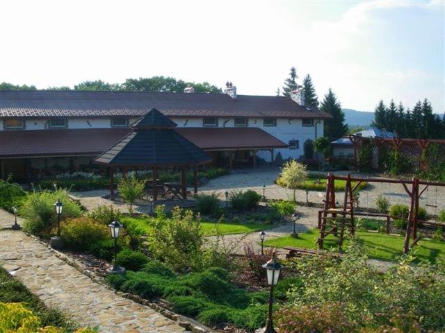 اتاق پایه با سرویس بهداشتی مشترک, Impresja Krasiczyn