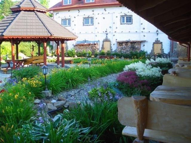اتاق استاندارد چهار تخته, Impresja Krasiczyn