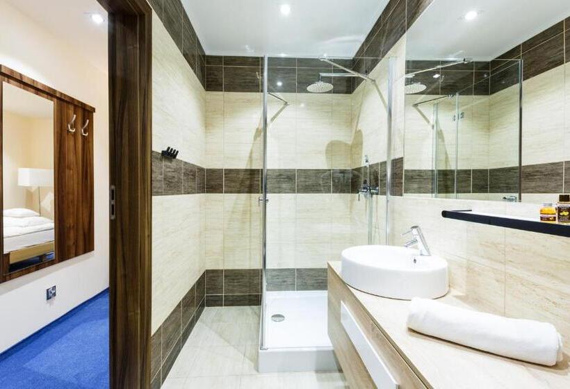 Семейный Номер Deluxe, Sanvit Lake Resort & Spa