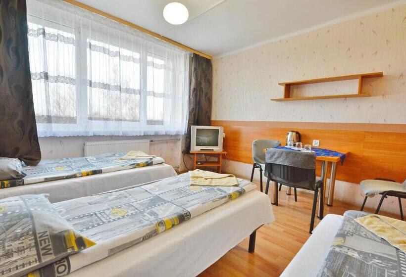 اتاق استاندارد سه نفره, Twój Hostel Ruda śląska