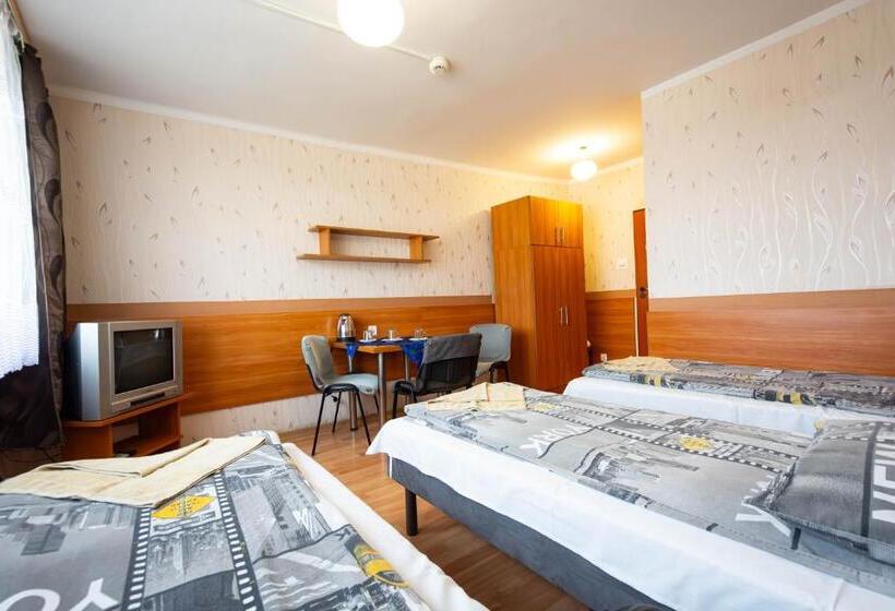 اتاق استاندارد سه نفره, Twój Hostel Ruda śląska