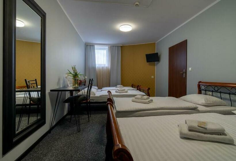 Четырехместный Номер Стандарт, Noclegi Stop And Sleep Zgorzelec