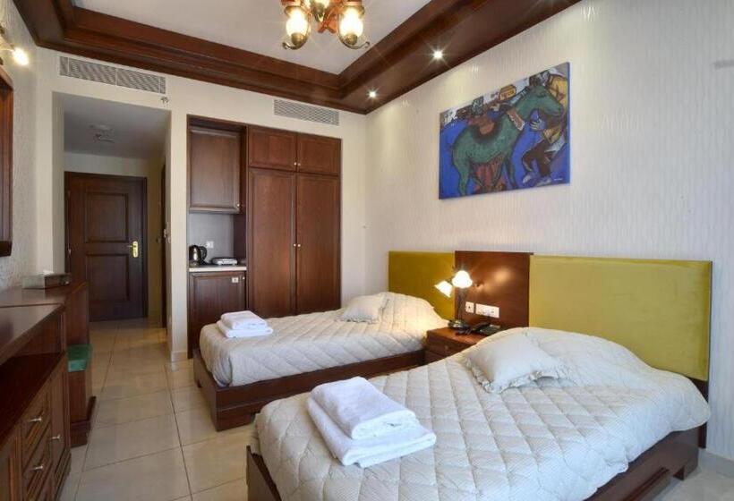 Номер Deluxe, Alexander Mountain Resort