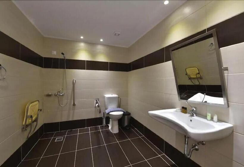 Номер Стандарт Трехместный, Alexander Mountain Resort