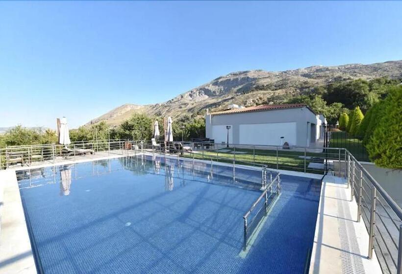 Номер Стандарт Трехместный, Alexander Mountain Resort